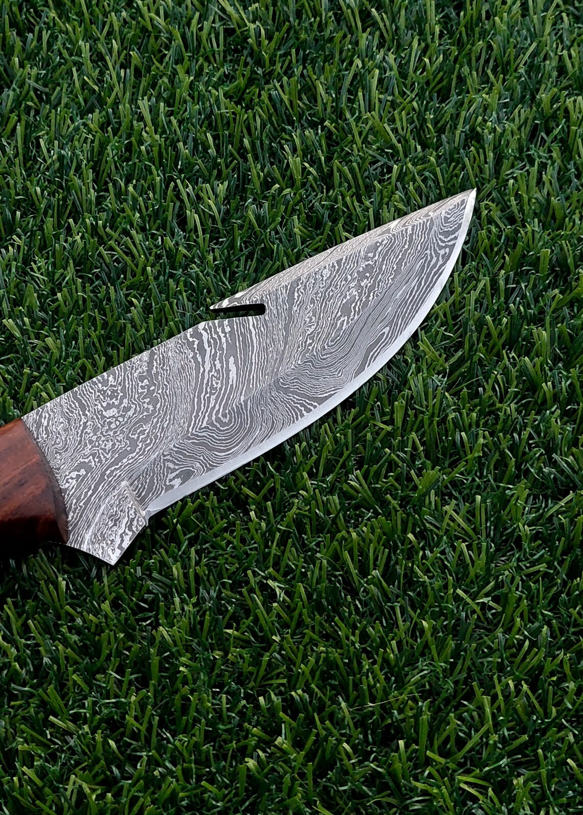 Beautiful gut hook skinner knife, Damascus Hunting Knife, Handmade Knives Personalized Knife gift, Bushcraft knife, Camping knife
