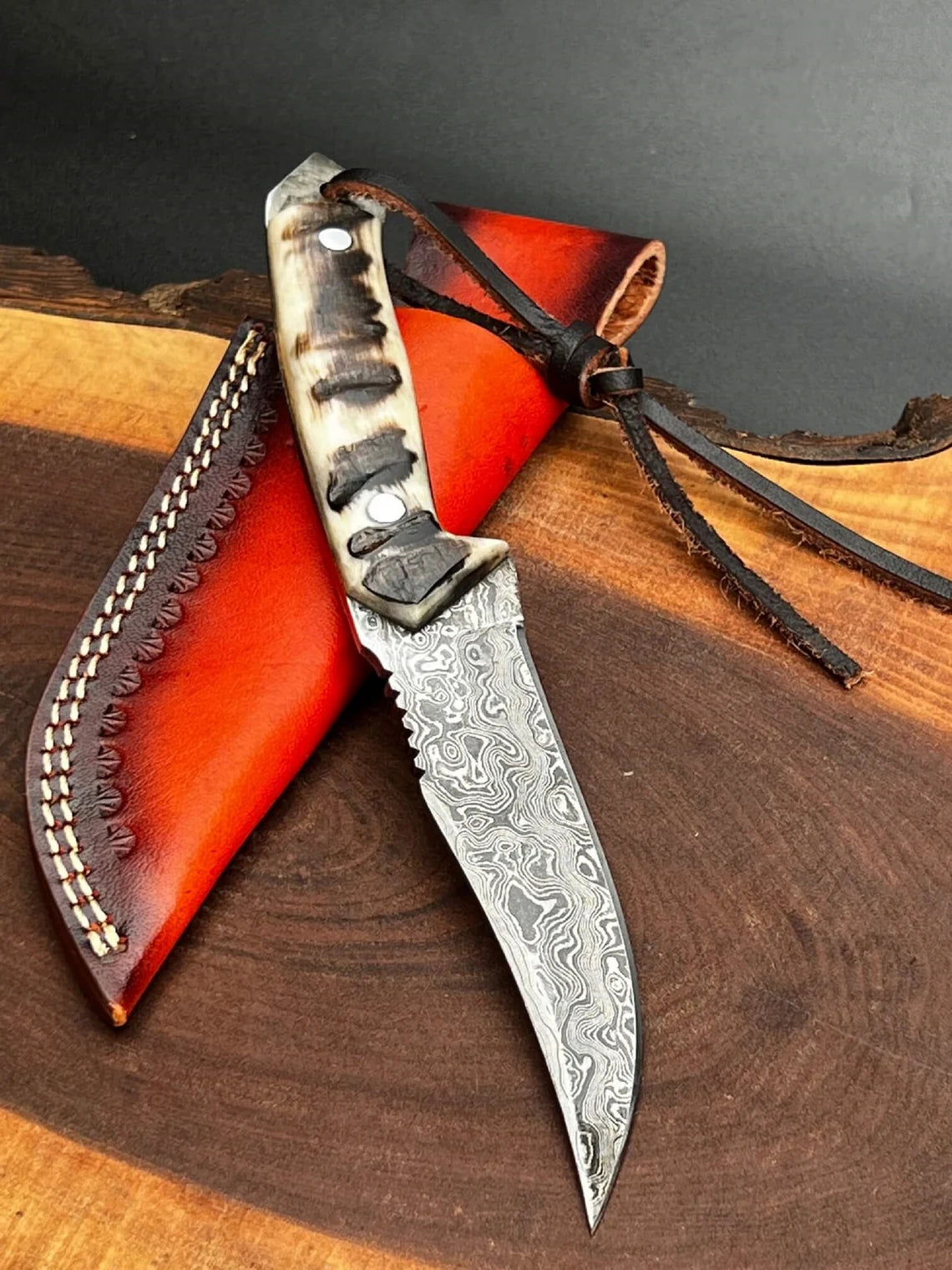 Handmade Damascus Skinning Knife