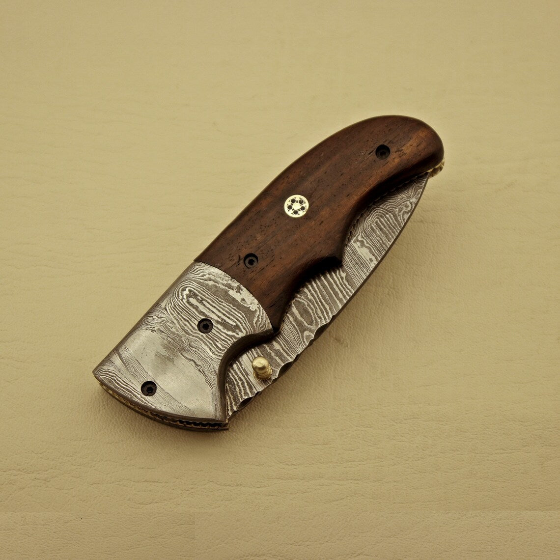 Handmade Personalized Damascus Pocket Knife