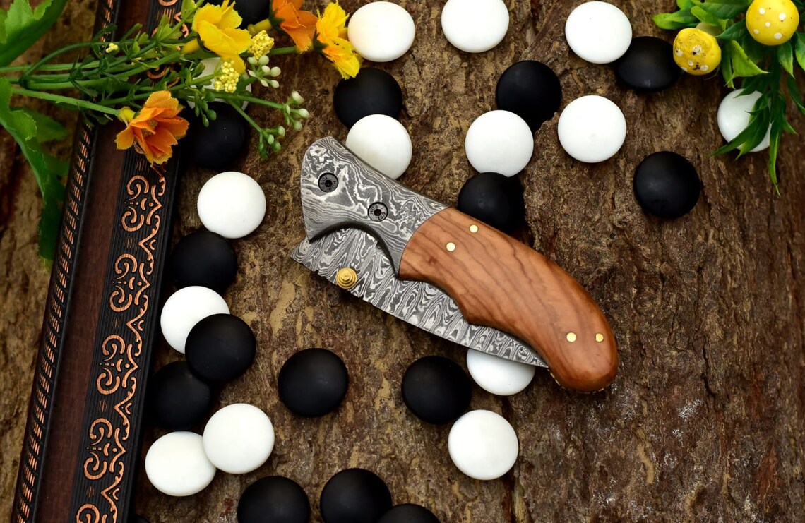 Custom Handmade Damascus Steel Folding Pocket Knife