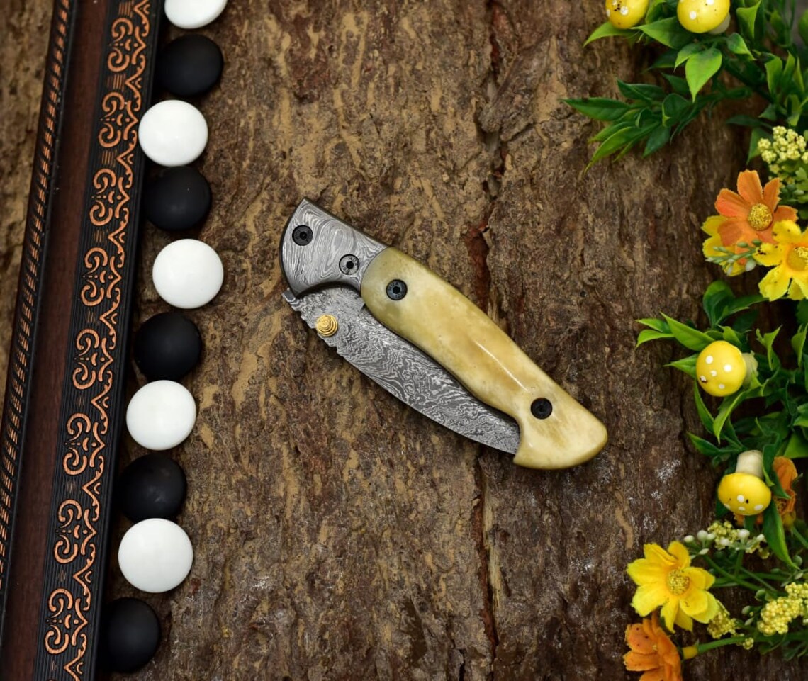 Handmade Damascus Steel Folding Pocket Knife