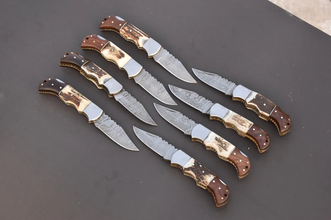 Set of 8 Damascus Steel Pocket Knife